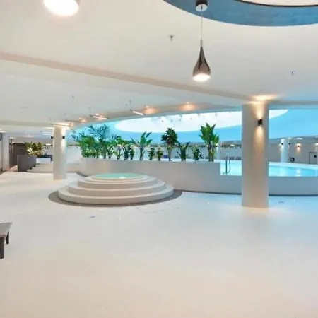 شقة Hanza Tower Baobab Jacuzzi Sauna Pool شتشيتسين