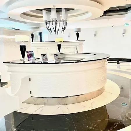 شقة Hanza Tower Baobab Jacuzzi Sauna Pool شتشيتسين