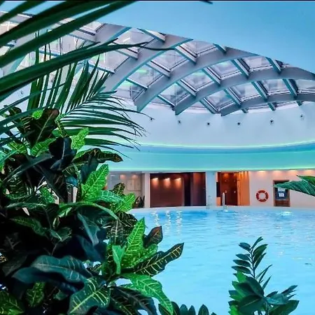 شقة Hanza Tower Baobab Jacuzzi Sauna Pool